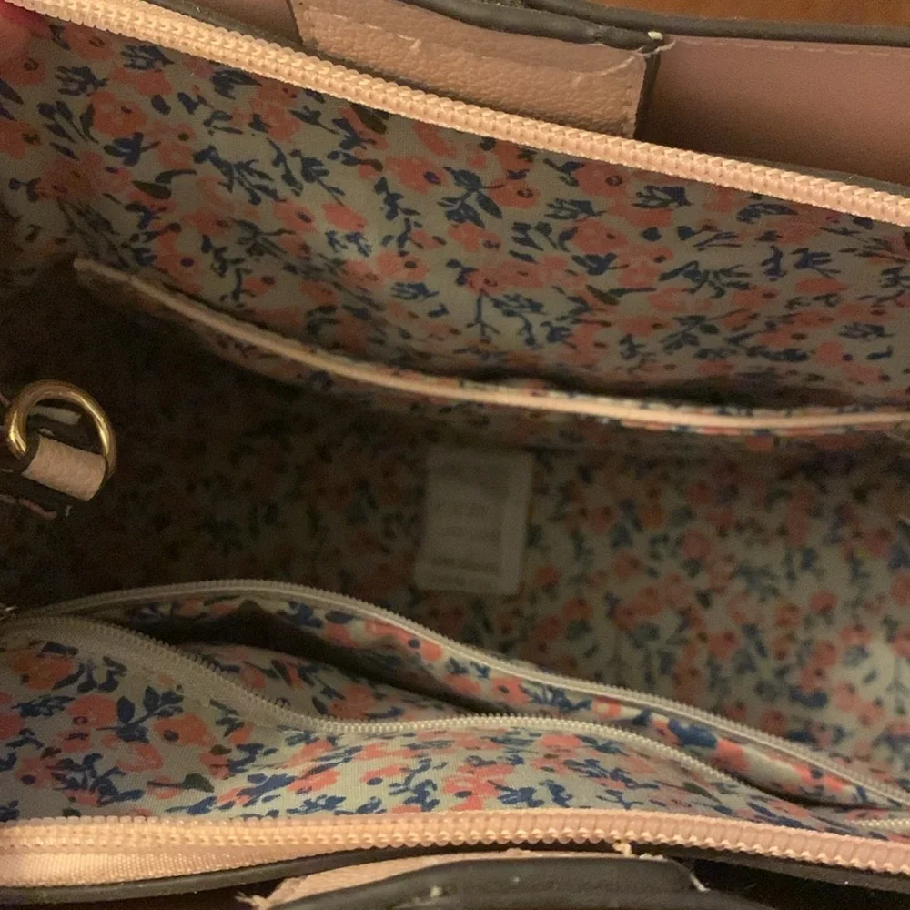 Pink Purse - Picture 2 of 3